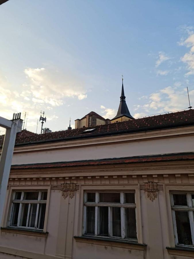 Laxmi Happy Home In Historical Πράγα Εξωτερικό φωτογραφία